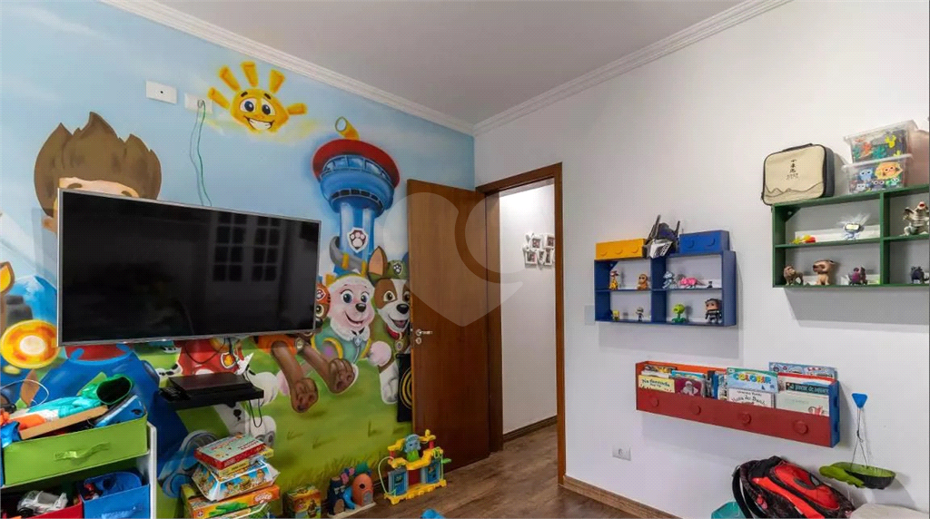 Sobrado à venda com 125m², 2 quartos e 2 vagas