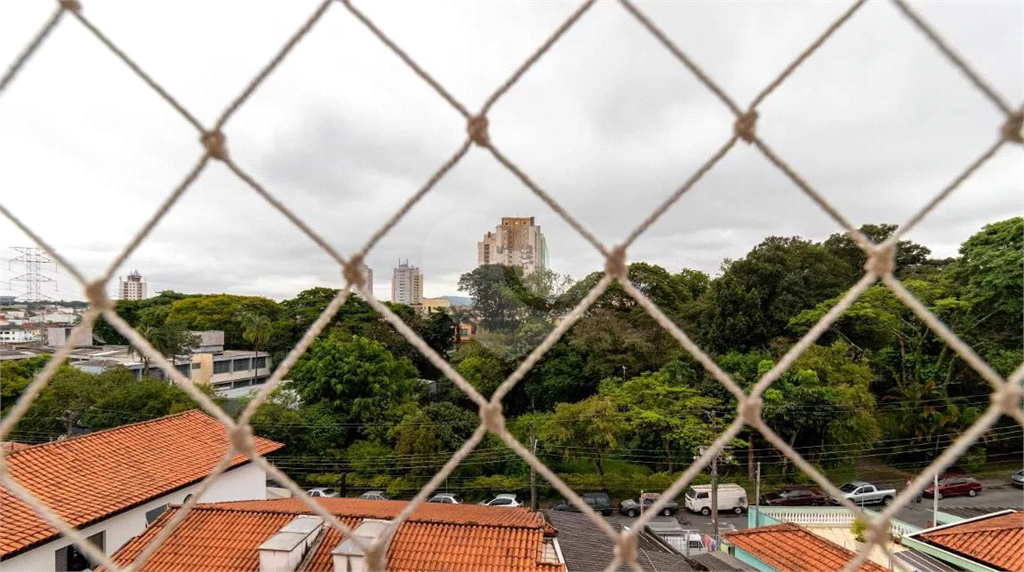 Sobrado à venda com 125m², 2 quartos e 2 vagas