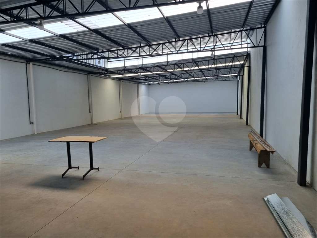 Depósito-Galpão-Armazém à venda e aluguel, 400m² - Foto 1