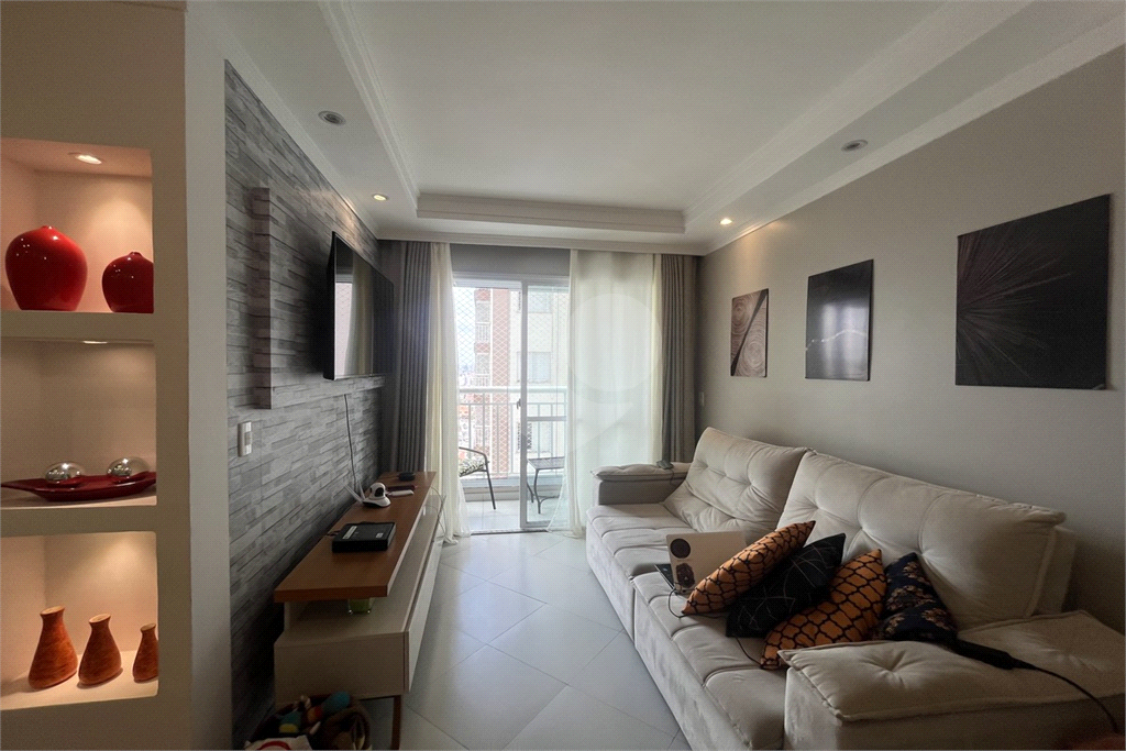 Apartamento com 2 dormitórios e 1 vaga