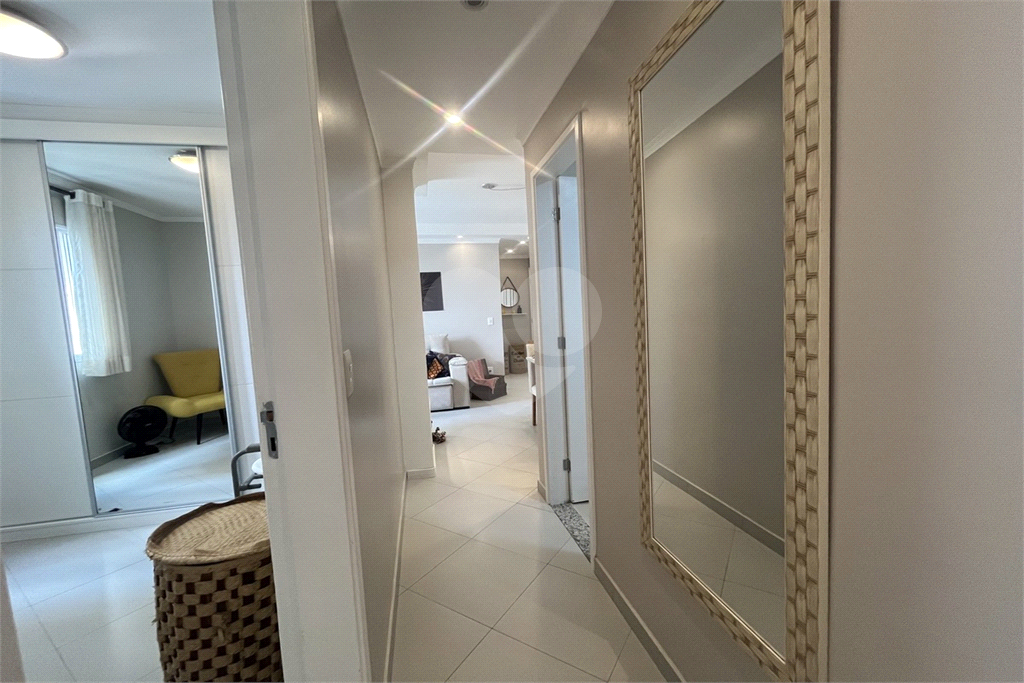 Apartamento com 2 dormitórios e 1 vaga