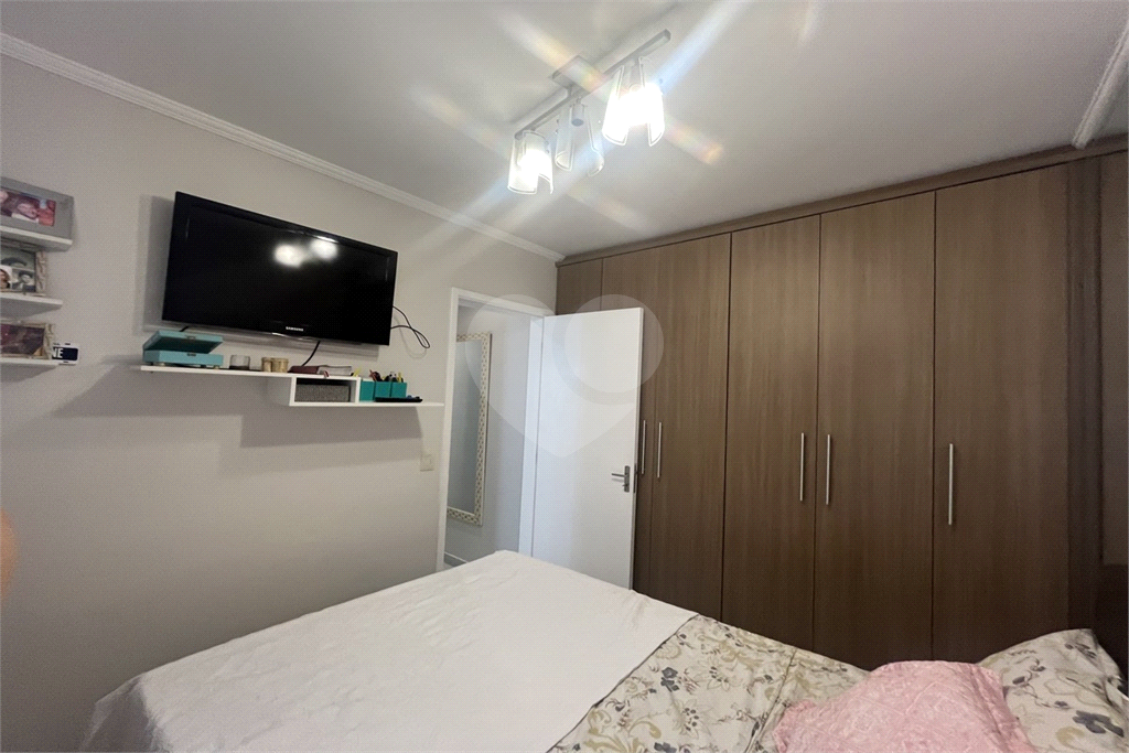 Apartamento com 2 dormitórios e 1 vaga