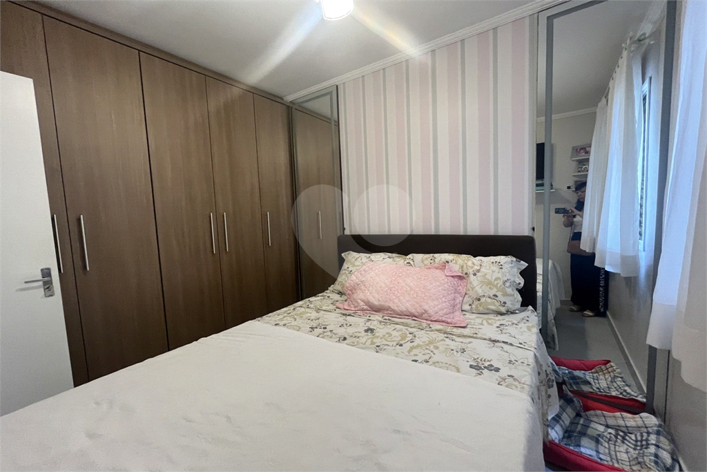Apartamento com 2 dormitórios e 1 vaga