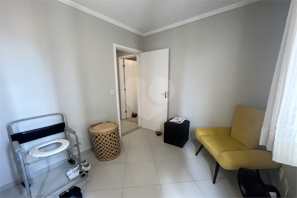 Apartamento com 2 dormitórios e 1 vaga