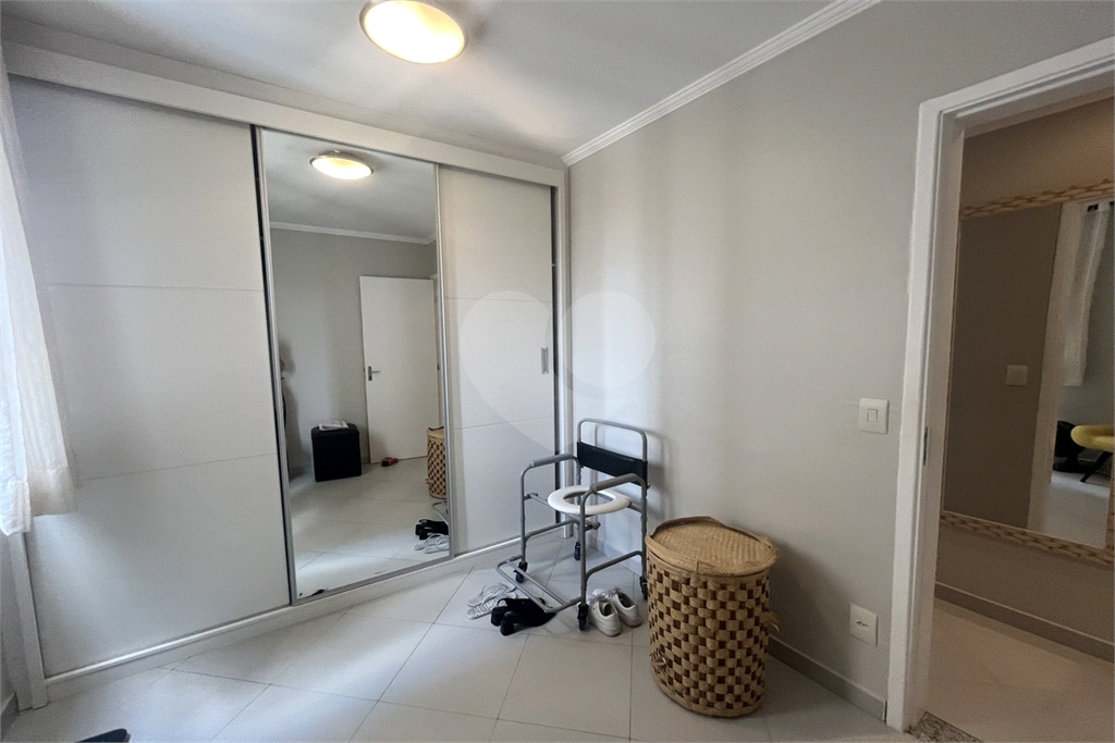 Apartamento com 2 dormitórios e 1 vaga