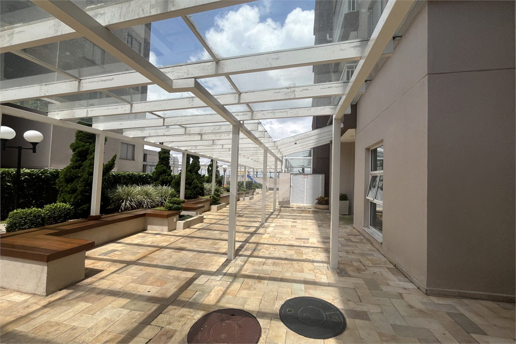 Apartamento com 2 dormitórios e 1 vaga