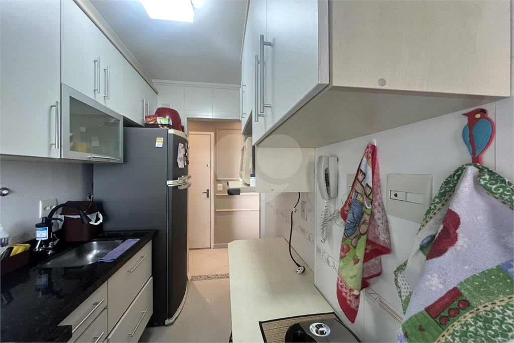 Apartamento com 2 dormitórios e 1 vaga