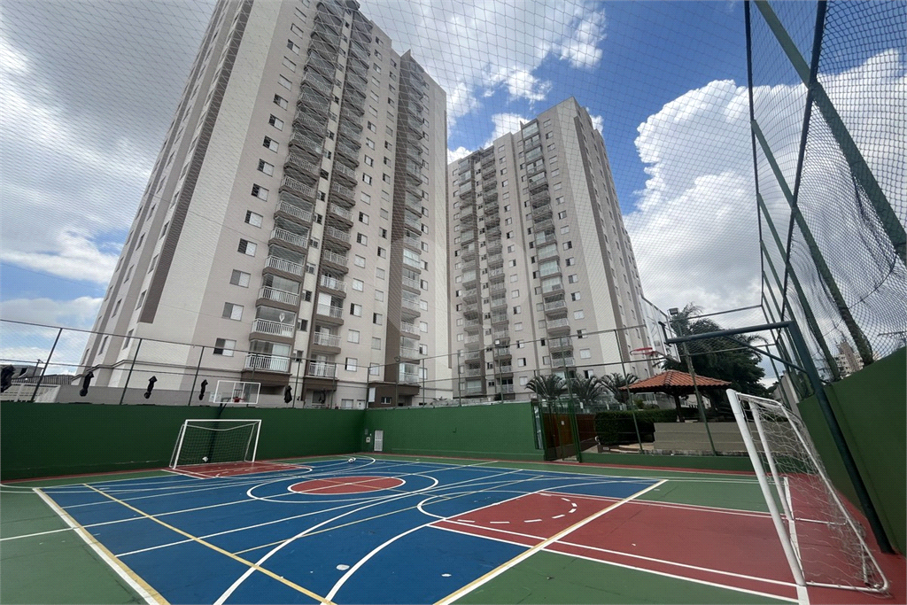Apartamento com 2 dormitórios e 1 vaga