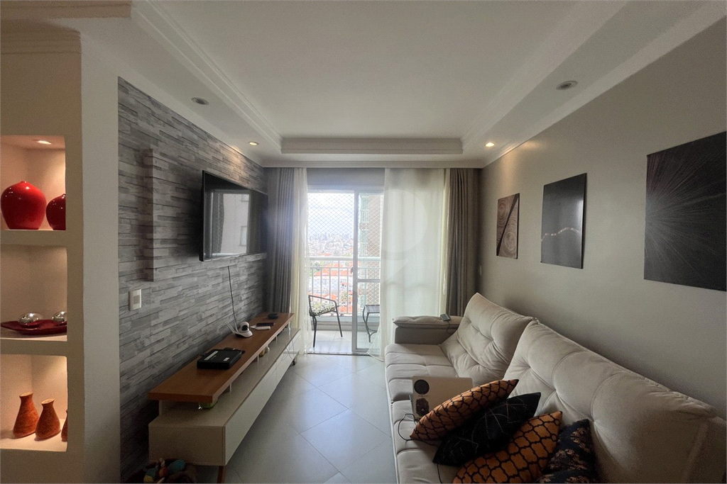 Apartamento com 2 dormitórios e 1 vaga