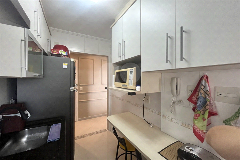 Apartamento com 2 dormitórios e 1 vaga