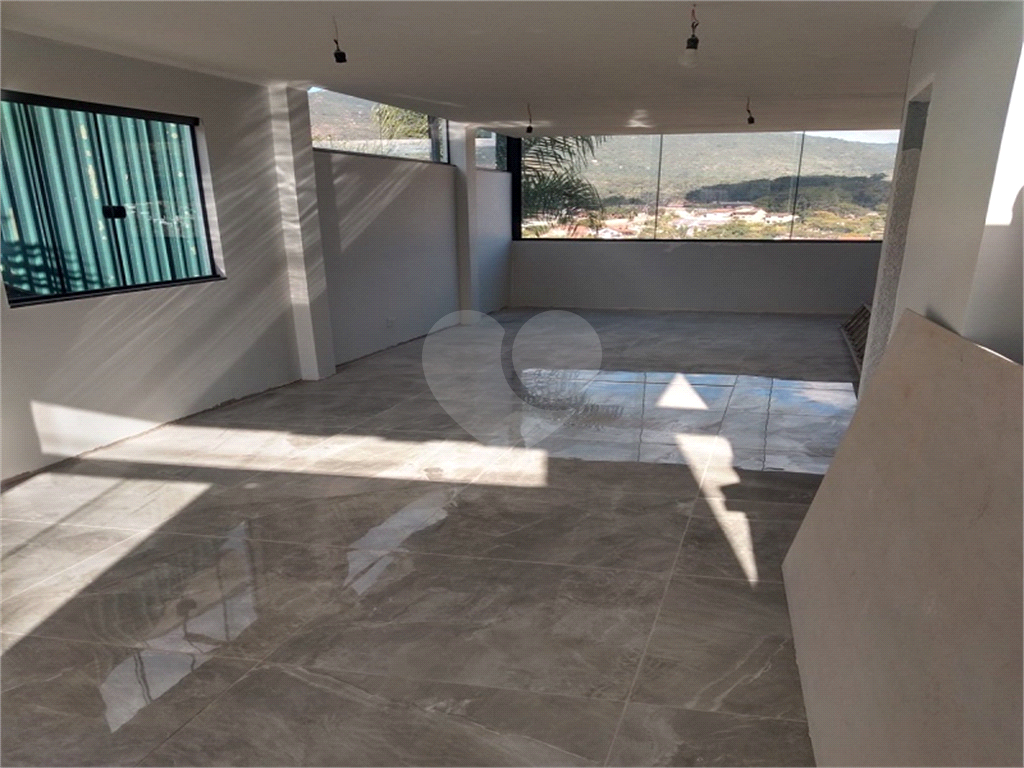 Sobrado à venda com 2 quartos, 210m² - Foto 5