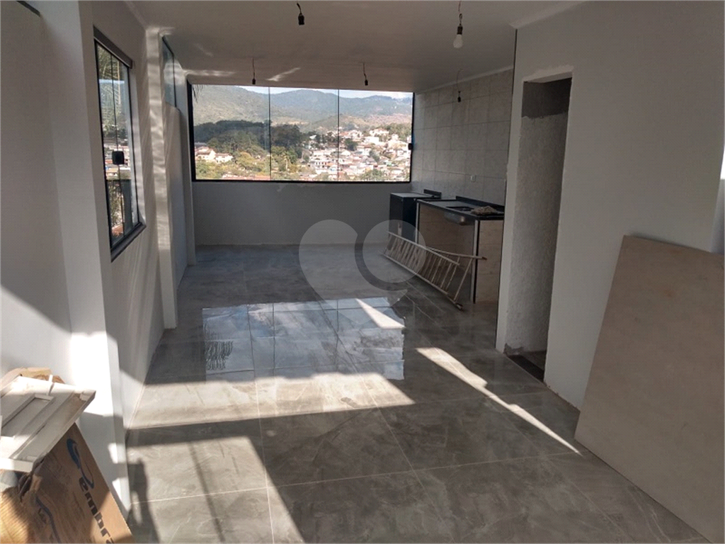 Sobrado à venda com 2 quartos, 210m² - Foto 13