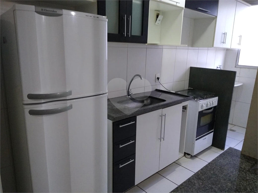 Apartamento à venda com 3 quartos, 57m² - Foto 2