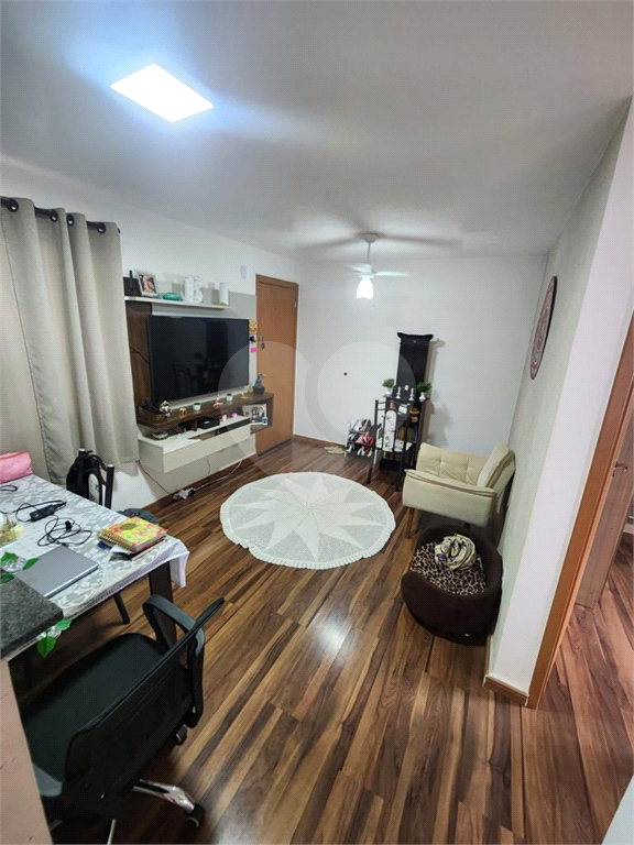 Apartamento à venda com 2 quartos, 49m² - Foto 2