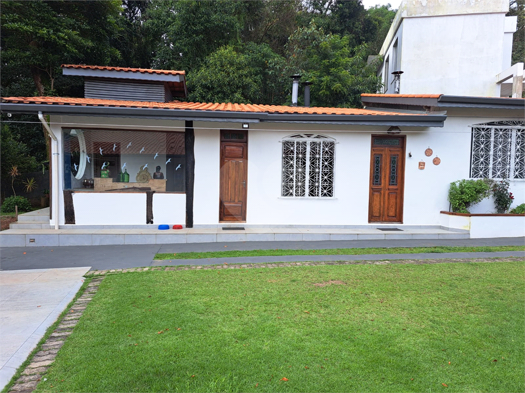 Sobrado em Condomínio em Caieiras !