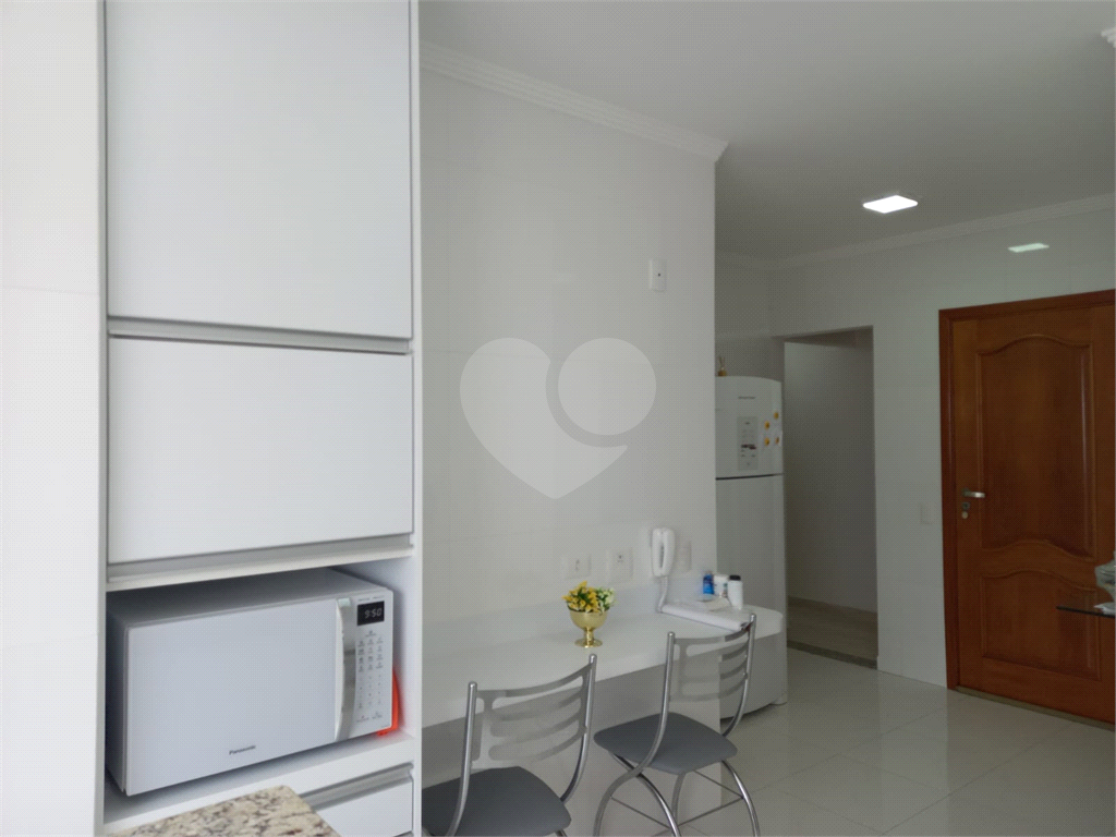 Apto 3 quartos 2 suítes 2 vagas varanda gourmet no Canto do Forte