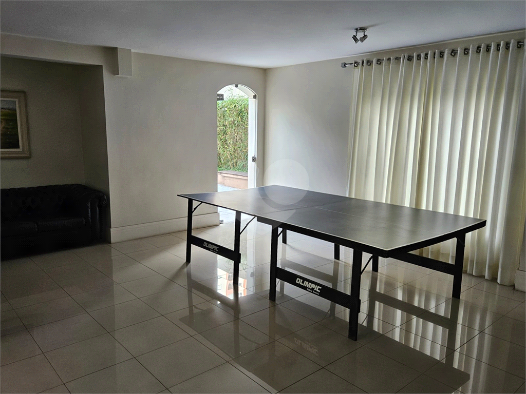 APARTAMENTO em MORUMBI
