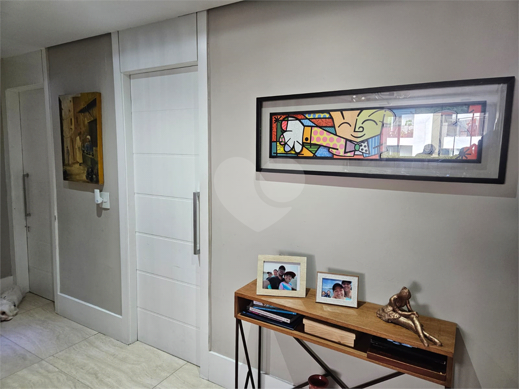 APARTAMENTO em MORUMBI