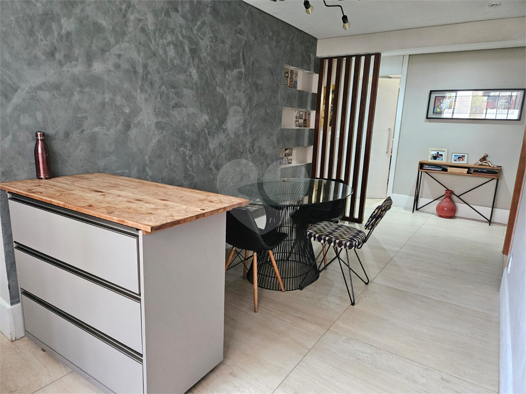 APARTAMENTO em MORUMBI