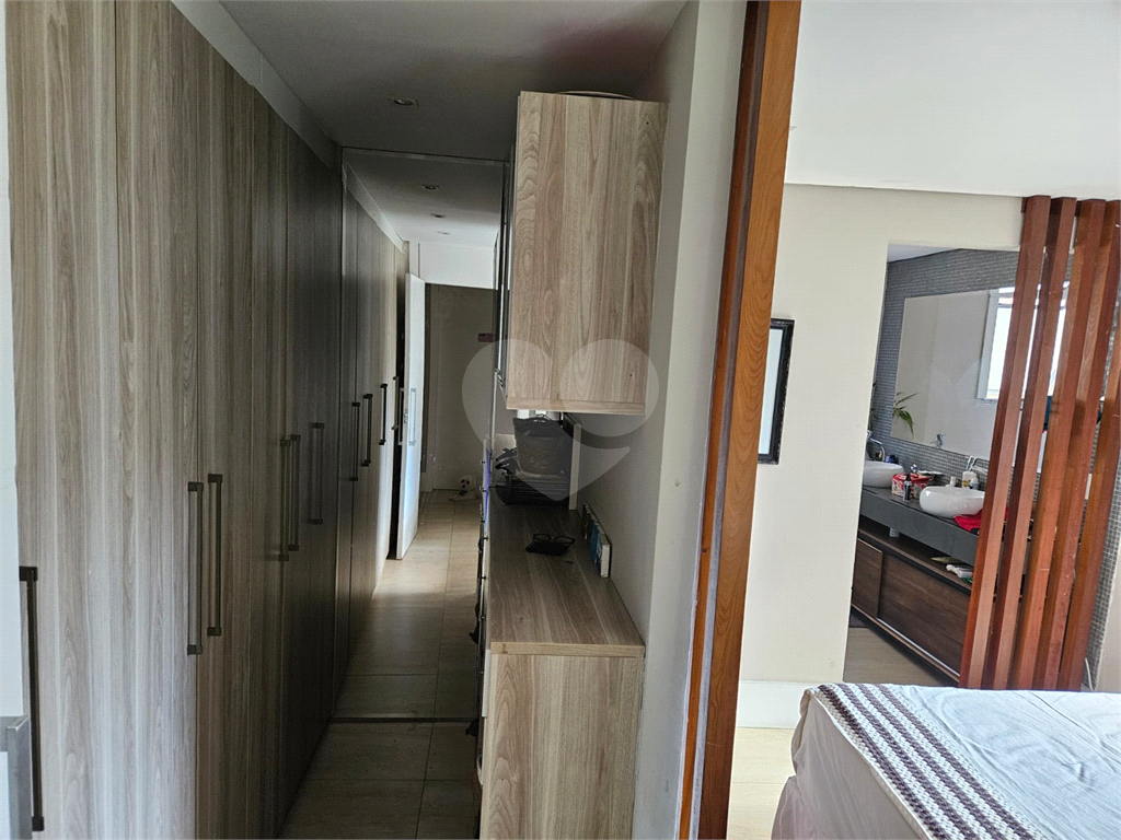 APARTAMENTO em MORUMBI