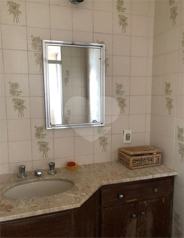 Apartamento com 3 quartos sendo 1 suíte, 99,8 metros 