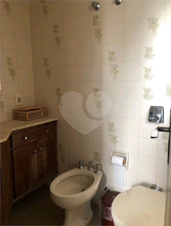 Apartamento com 3 quartos sendo 1 suíte, 99,8 metros 