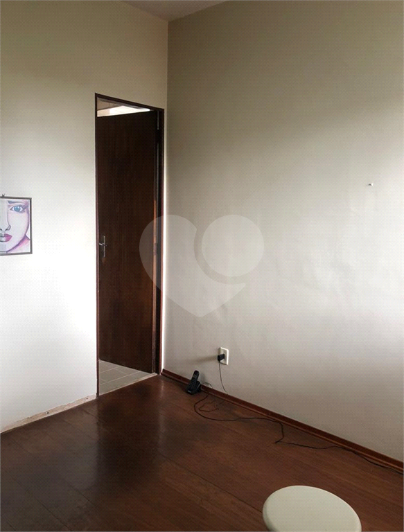 Apartamento com 3 quartos sendo 1 suíte, 99,8 metros 