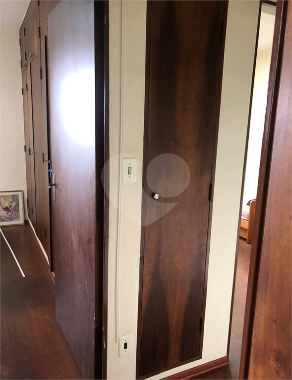 Apartamento com 3 quartos sendo 1 suíte, 99,8 metros 