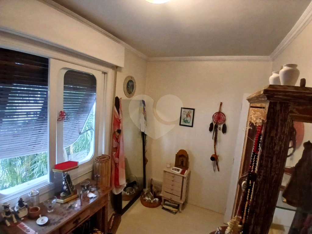 Apartamento com Linda Vista da Serra da Cantareira em Condomínio Completo