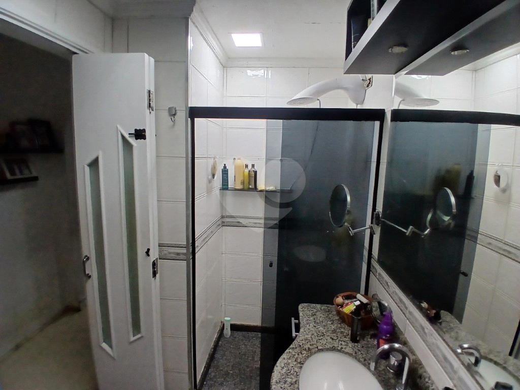Apartamento com Linda Vista da Serra da Cantareira em Condomínio Completo