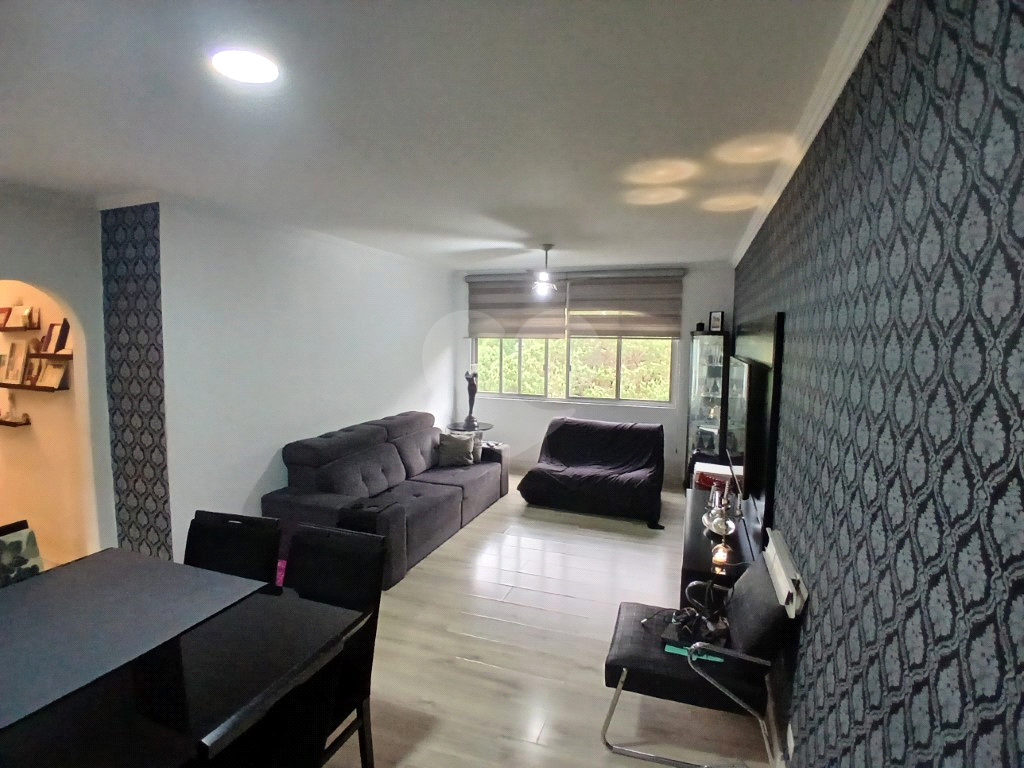 Apartamento com Linda Vista da Serra da Cantareira em Condomínio Completo