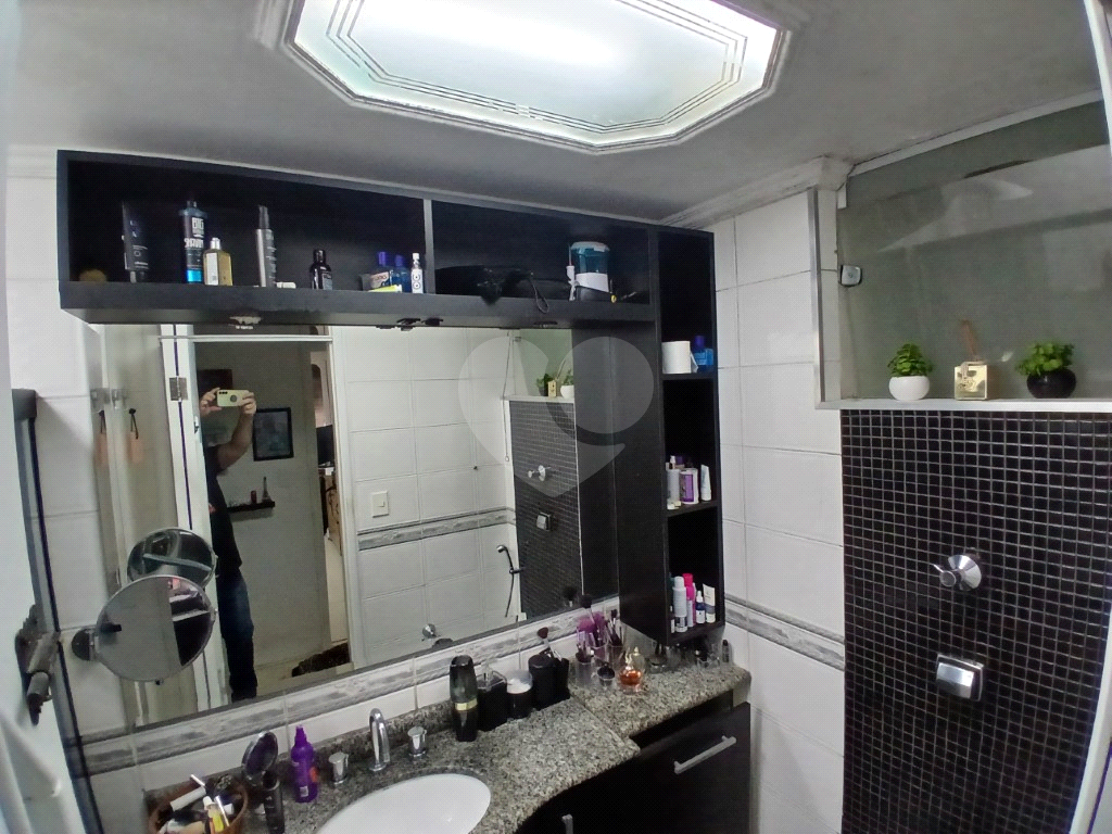 Apartamento com Linda Vista da Serra da Cantareira em Condomínio Completo