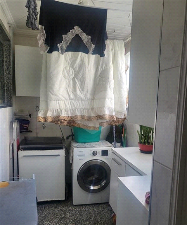 Apartamento com Linda Vista da Serra da Cantareira em Condomínio Completo