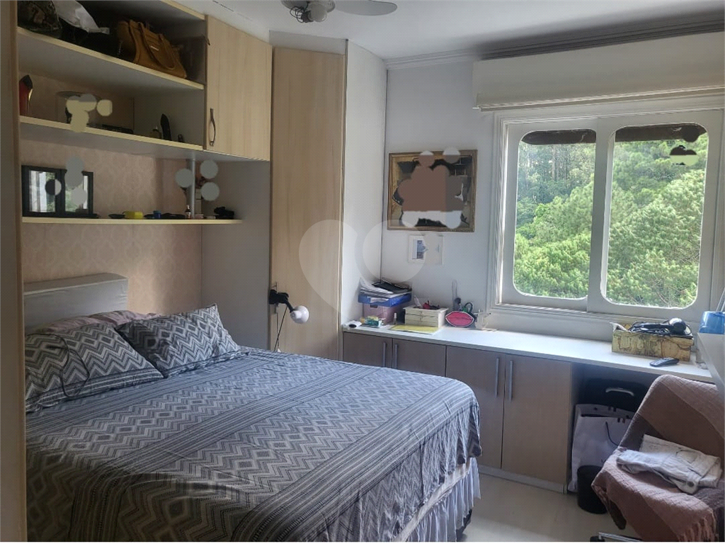 Apartamento com Linda Vista da Serra da Cantareira em Condomínio Completo