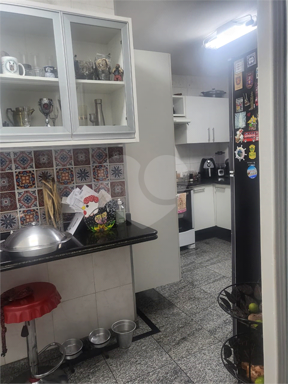 Apartamento com Linda Vista da Serra da Cantareira em Condomínio Completo