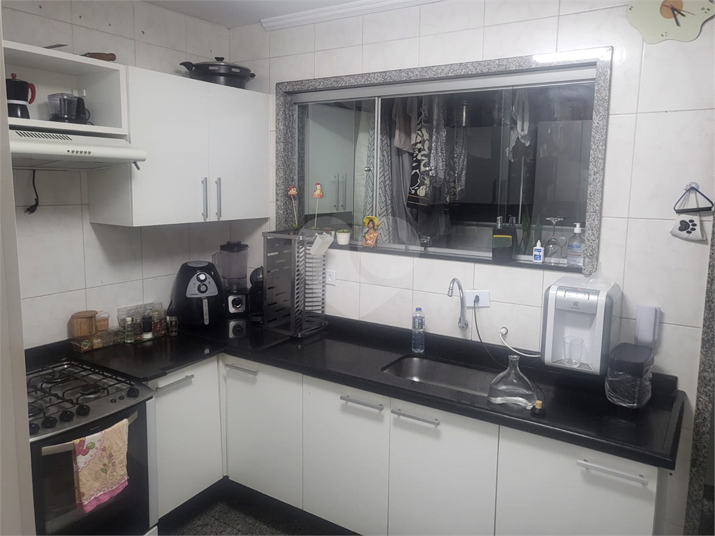 Apartamento com Linda Vista da Serra da Cantareira em Condomínio Completo