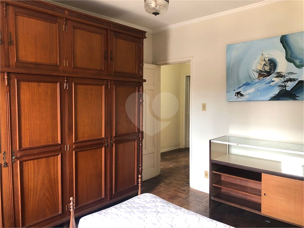 Sobrado p/Moradia ou empresa, amplas dependências 3 dorm.3 banh. 2 salas. Coz. Edicula, Quintal, etc