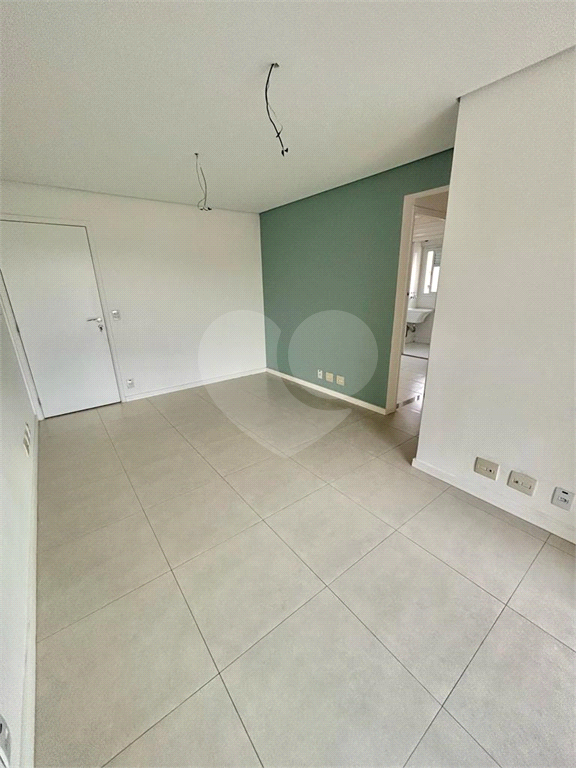 Excelente apartamento na Parada Inglesa, varanda grill, 2 dormitórios 1 suíte e 2 vagas 