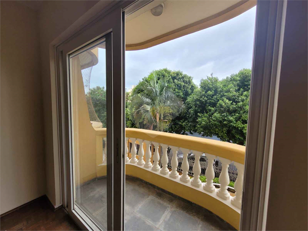 Apartamento para alugar com 4 quartos, 147m² - Foto 1