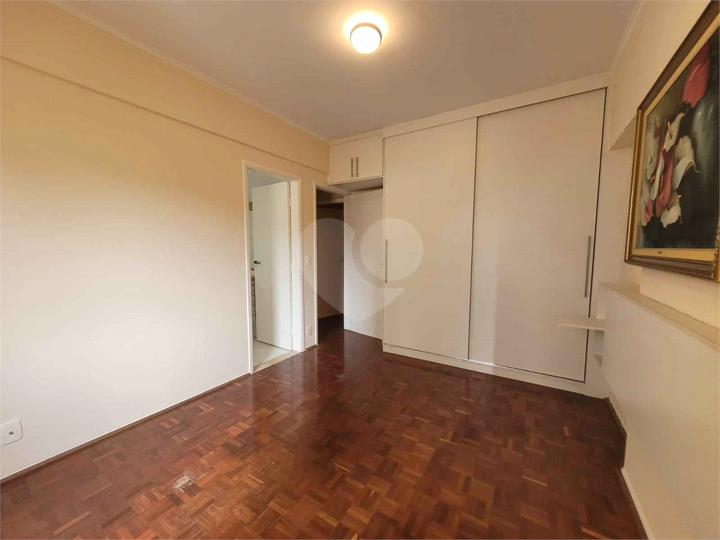 Apartamento para alugar com 4 quartos, 147m² - Foto 11