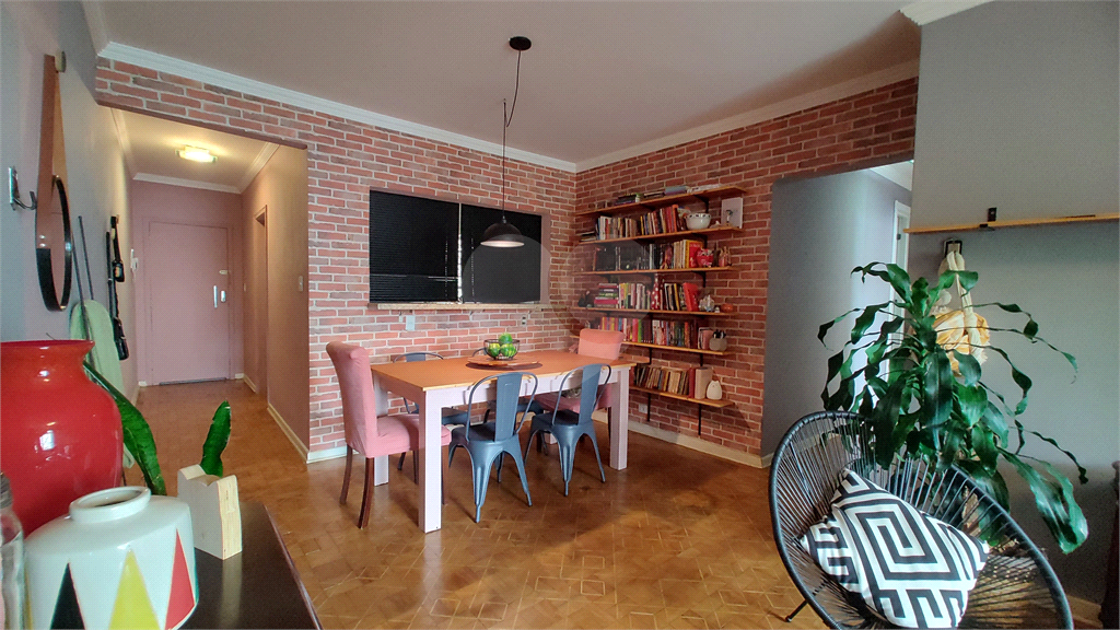 Imóvel de 96m² 2 quartos, 1 suíte, reformado Pompéia
