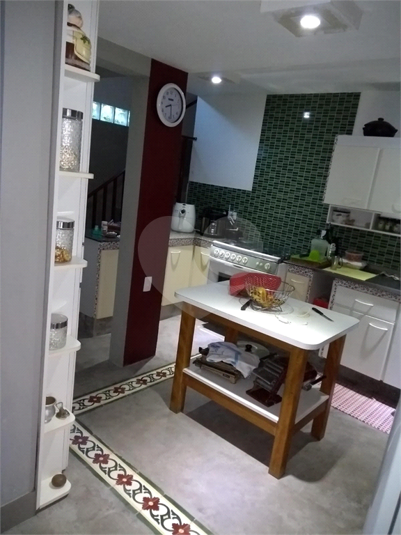 Casa à venda com 2 quartos, 250m² - Foto 7
