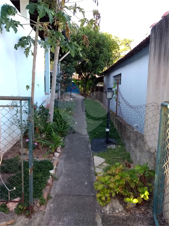 Casa à venda com 2 quartos, 250m² - Foto 16