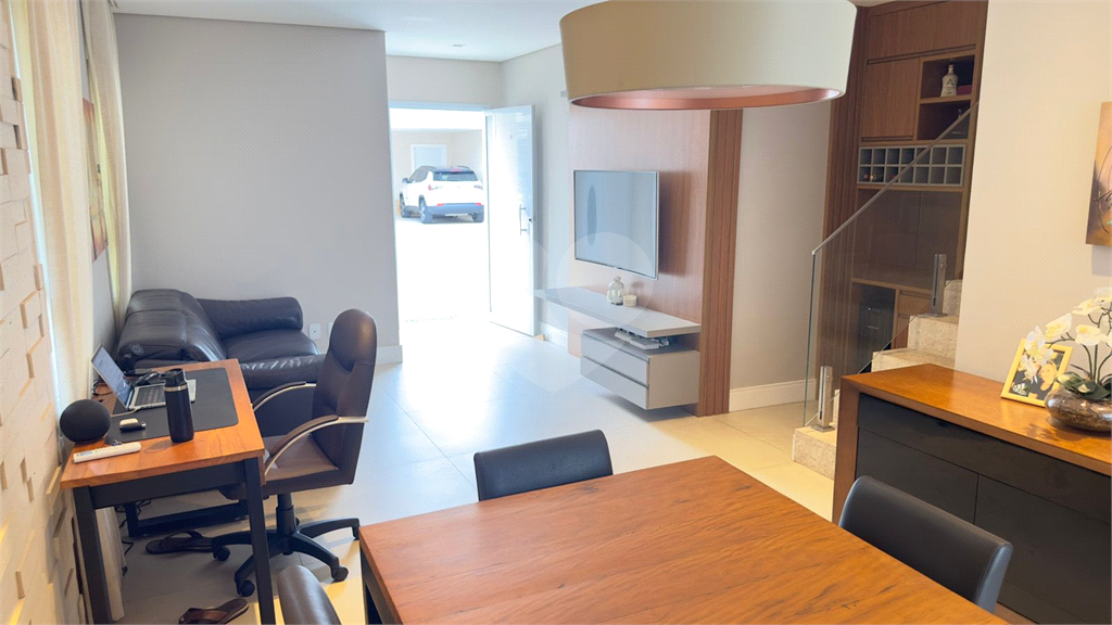 Casa de Condomínio à venda com 3 quartos, 187m² - Foto 2