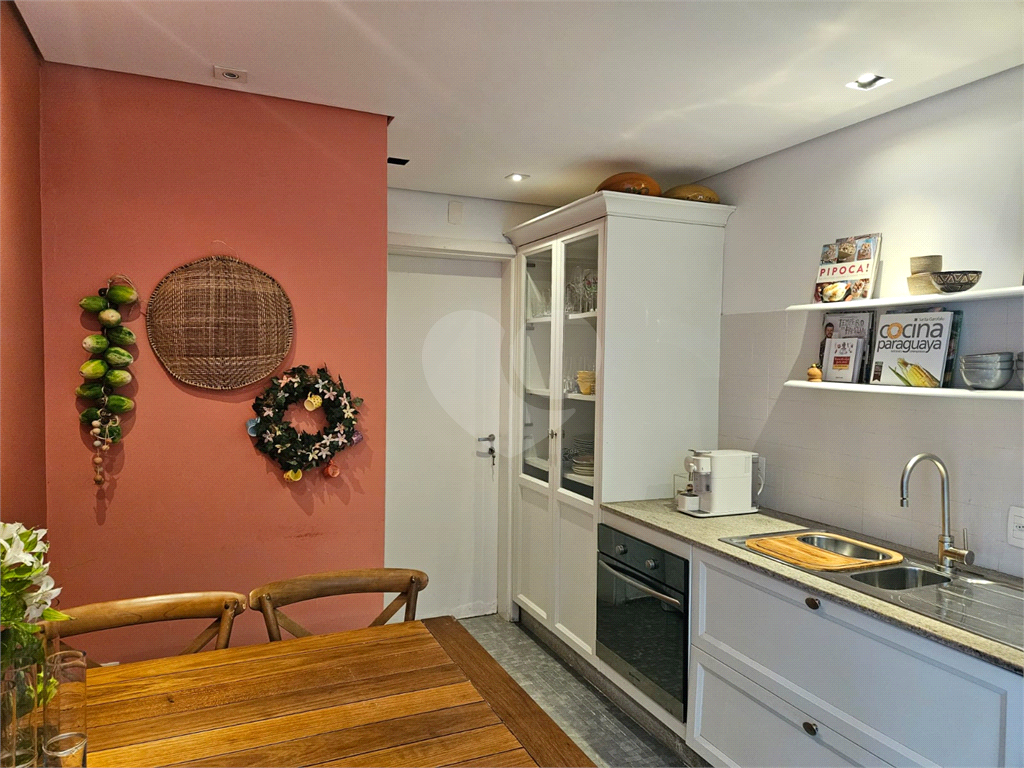 Excelente Casa em Condomínio no Planalto Paulista.