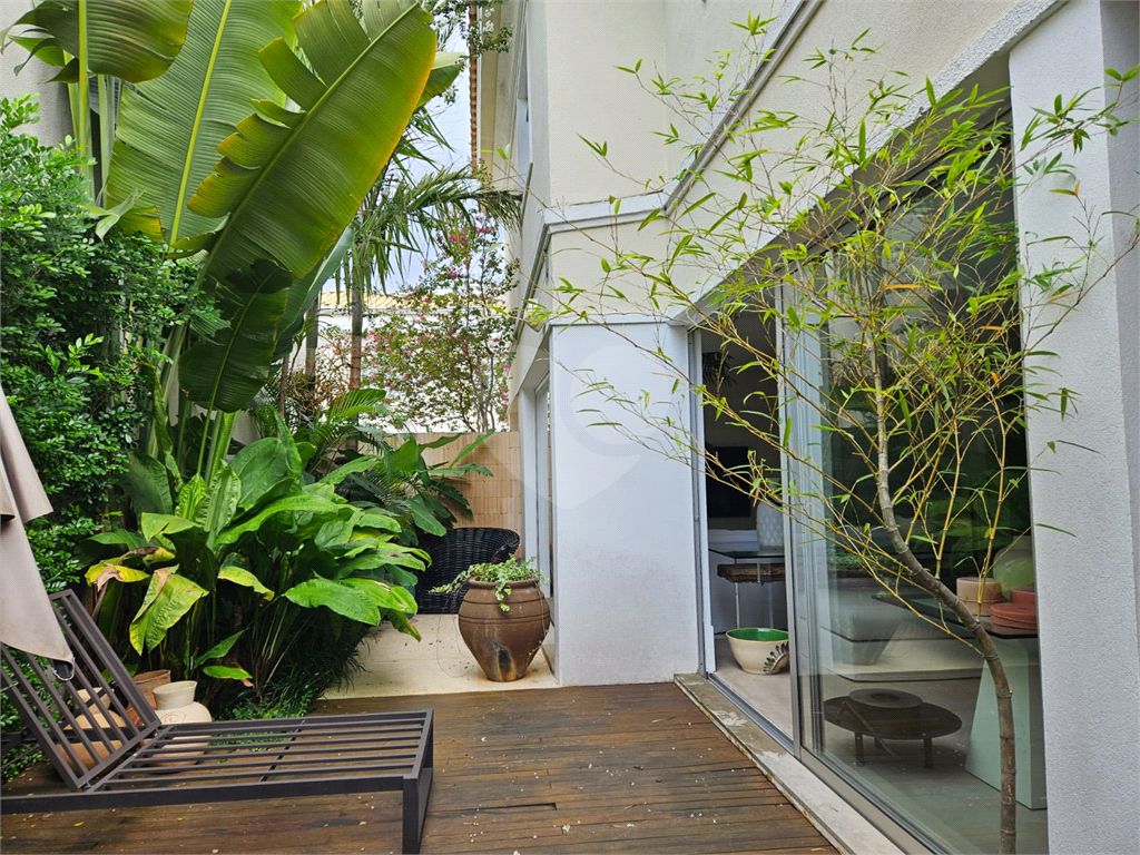 Excelente Casa em Condomínio no Planalto Paulista.
