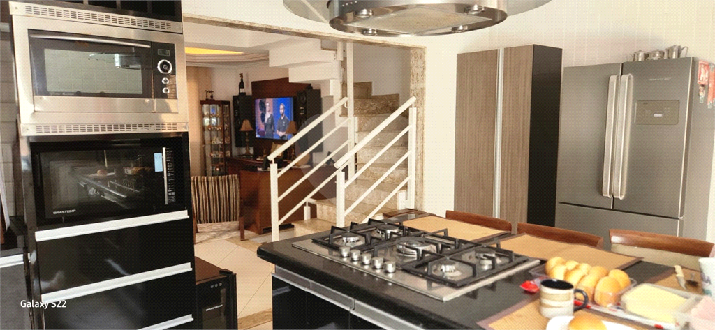Casa de Condomínio à venda com 5 quartos, 260m² - Foto 3
