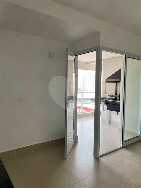 APARTAMENTO em TATUAPÉ