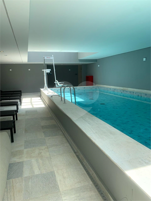 APARTAMENTO em SANTANA