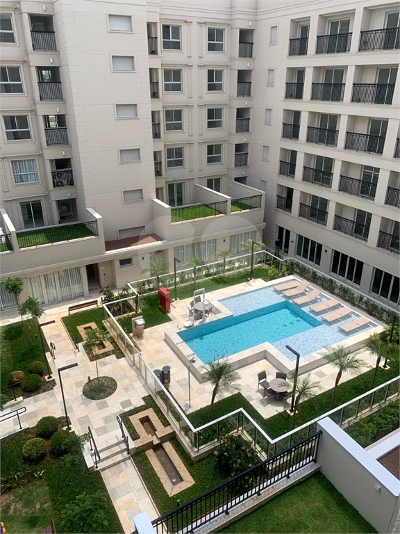 APARTAMENTO em SANTANA